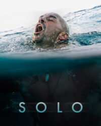 Đơn độc trên con sóng