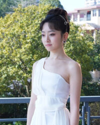 Nữ tổng tài lạnh lùng 2